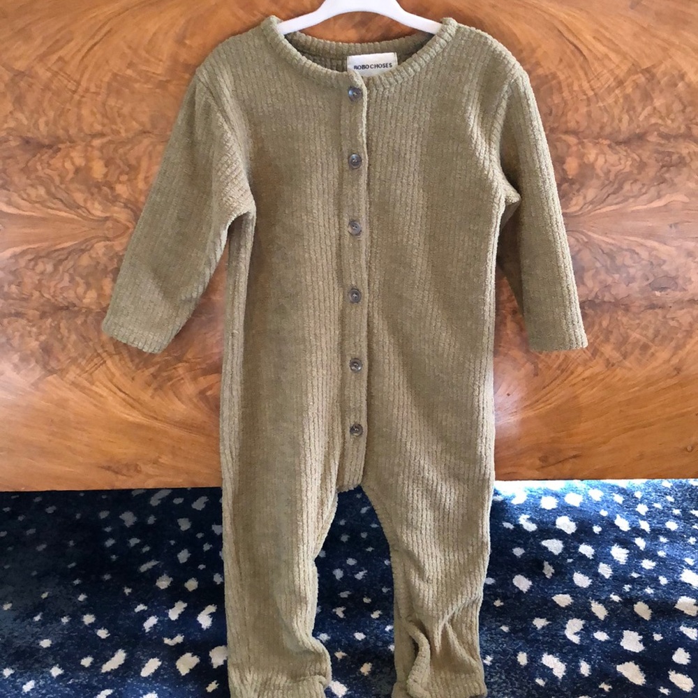 Bobo Choses fleece lined button up romper. Green, size 18/24m